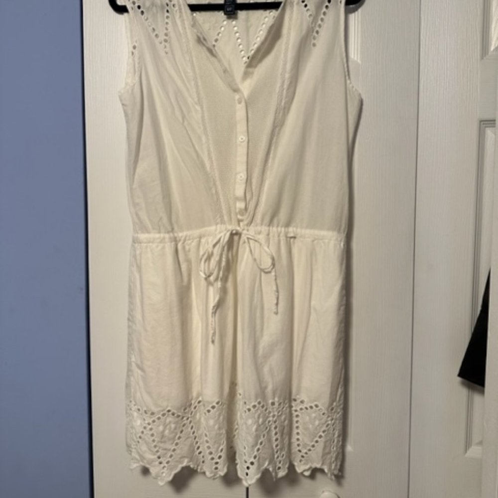 Gap white cotton eyelet dress